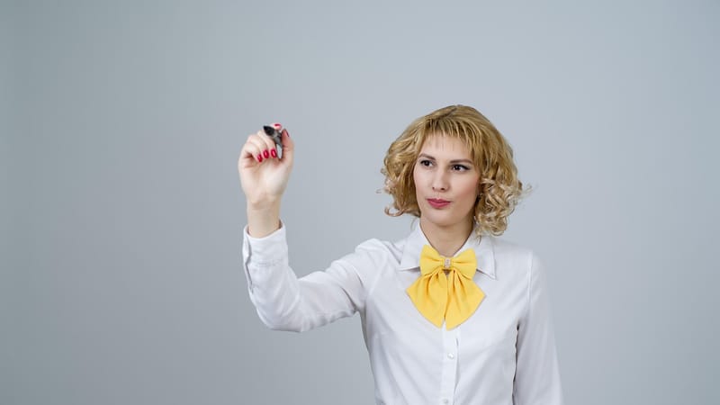 entrepreneur, tableau blanc, l'écriture, entreprise, femme d'affaires, personne, jeune, femme, bureau, fille, travailler, succès, dame, de travail, homme d'affaires, homme d'affaire, costume, hommes, travail en équipe, le sourire, content, équipe, travail, commercialisation, tablette, portable, carnet, netbook, blanche, gens, professionnel, adulte, beau, ouvrier, rencontre, hommes d'affaires, à succès, main, exécutif, directeur, portrait, femme réussie, ray photographie médiatique, photographe d