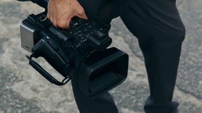 caméscope, caméraman, vidéo, médias, caméra, la télé, diffusion, l'opérateur, équipement, professionnel, journaliste, production, reflex numérique, film, homme, de l'audiovisuel, lentille, cinéma, numérique, technologie, la cinématographie, photo, image, caméraman, caméraman, caméraman, caméraman, caméraman, vidéo, journaliste, journaliste, journaliste, journaliste, journaliste, homme, cinéma, cinéma