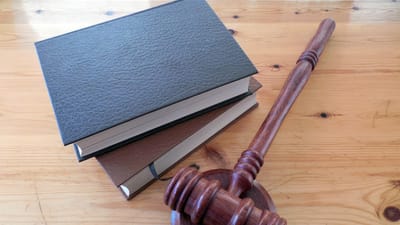 marteau, livres, droit, assiette, avocat, paragraphes, régulation, cour de justice, un livre, §, code, livres de droit, juge, ordre, régner, disposition, enchères, droit, droit, droit, avocat, avocat, avocat, avocat, avocat, juge