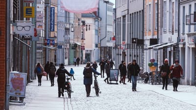 rue commerçante, zone piétonne, centre ville, gens, ville, urbain, tourisme, voyager