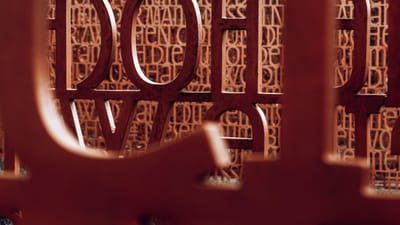 des lettres, sculpture, art, langue