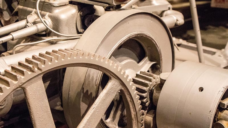 engrenages, mécanique, mécanisme, roue dentée, roue, industriel, technique, dent, 3d, visser, conception, la technologie, brillant, léger, entreprise, service, machine, développement, travailler, transmission, ingénierie, contrôler, système, industrie, solution, machinerie, moteur, équipement, outils, le progrès, cultiver, agriculture, agricole, tracteur, gris, argent, tour, puissance, connexion, les dents, métallique, métal, précision, instrument, énergie, pièce-machine, mouvement, brun de l'én