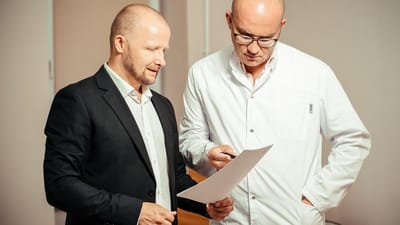 docteur, patient, consultation, discussion, psychiatre, psychologue, psychothérapeute, clinique, médicament, narcologie, psychiatrie, psychologie, le cabinet du médecin, professionnel médical, profession, travail, occupation, patient, discussion, discussion, discussion, psychiatre, psychologue, psychologue, psychologue, psychologue, psychologue, psychiatrie
