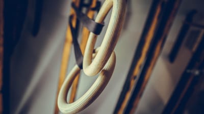 de remise en forme, exercice, les cercles, une femme, beh, sports, santé, de formation, en bonne santé, ajustement, corps, athlète, gens, active, la force de l, salle de sport, personne, les jeunes, fille, yoga, fort, un adulte, les muscles, muscle, athlétique