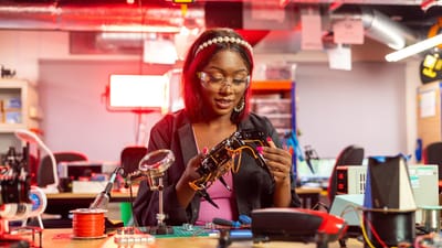 femme, ingénieur, technologie, électronique, fils, la technologie, laboratoire, science, de travail