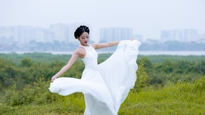 fille, robe, nature, en plein air, hanoi, vietnam, maquette, danse, blanche, fleuve, dansant, moderne, fille en blanc, aérobique, gazon, traditionnel, ville, partiellement nuageux, lierre, esthétique, mode de vie