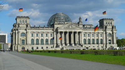 parlement, berlin, bundestag, gouvernement, allemagne, nuages noirs, chambre des députés, salle plénière