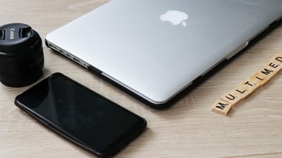 apple, multimédia, mobile, lentille, l'internet, youtube, ipad, smartphone, facebook, écran tactile, la technologie, la communication