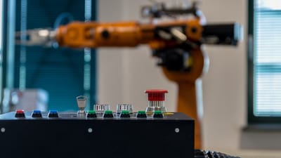 robot, bras, technologie, bras de robot, robotique, kawasaki, science, orange, technique, electronics, automatisation, robotique, automatisation, automatisation, automatisation, automatisation, automatisation
