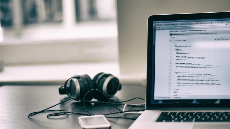 travailler, programmation, portable, de travail, codage, ordinateur, programmeur, la technologie, bureau, entreprise, pirate, les données, macbook, développeur, espace de travail, lieu de travail