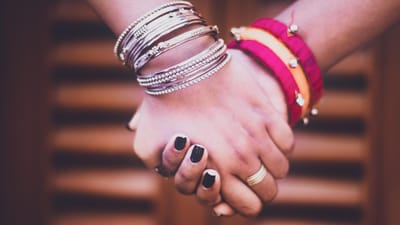main, relation amicale, équipe, aider, mains, travail en équipe, support, poignée de main, copains, confiance, communauté, ensemble, gens, amour, unité, grouper, la diversité, la coopération, humain, partenariat, famille, relation, charité, global, enfants