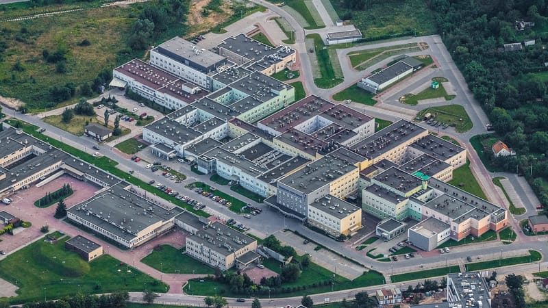 hôpital, oncologie, l'hôpital du cancer, des rues, rue, photo aérienne, la hauteur de la, bâtiments, immeubles, ville, kielce, więtokrzyskie, pologne, architecture, imeuble