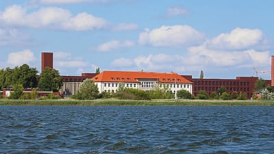 île de riems, institut, friedrich-loeffler-institut, institution de recherche, greifswalder bodden, infektionsmedizin, médicament, paysage, la nature, l'eau, imeuble, paradis, greifswald, sciences naturelles, architecture