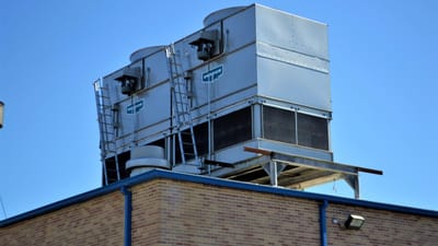 refroidissement, système, climatiseur, la technologie, toit, monté, aluminium, ventilation, air, cool, chauffer, conditionneur, équipement, ventilateur, conditionnement, réparation, industrie, industriel, électrique, métal, cvc, température, nouveau, chauffe-eau, puissance, blanche, imeuble, du froid, état, sale, conception, radiateur, loger, climat, glacière, chaud, contrôler, régulateur, confort, automatique, énergie, extérieur, électricité, bruyant, moteur, opérationnel, de travail, la qualit