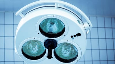 oplampe, operationslampe, salle d'opération, technologie médicale, médicament, stérile, éclairage, la technologie