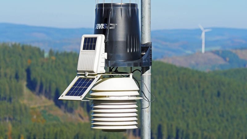 appareil de mesure, environnement, sauerland, qualité de l'air, charge, surveillance, les particules fines, zone boisée, cercle olpe, haute bracht, pays de montagne, moulin à vent, forêt, tombe, nature, highlands, du nord westphalie, contrôler, chaîne de montagnes, ebbegebirge, solaire, l'énergie solaire