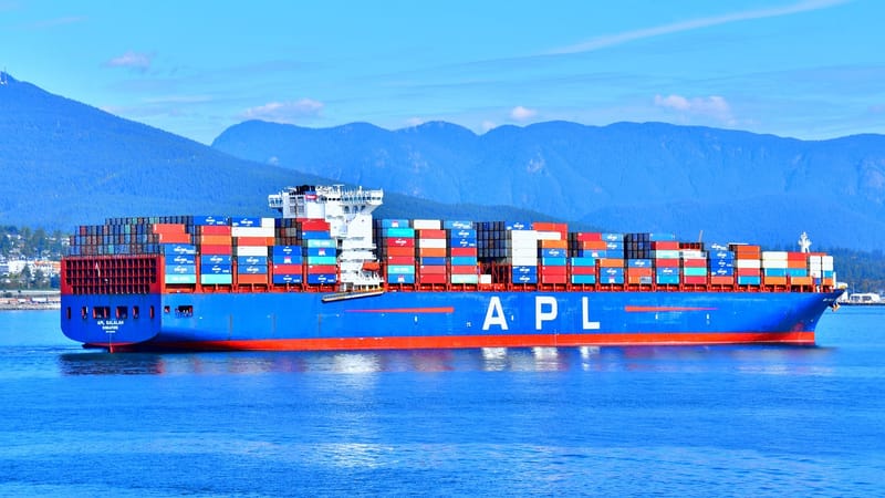 cargos, les navires porte-conteneurs, port, maritime, transport, expédition, exportation, importer, commerce international, pittoresque, paysage, entreprise, industrie, le bleu de l'industrie