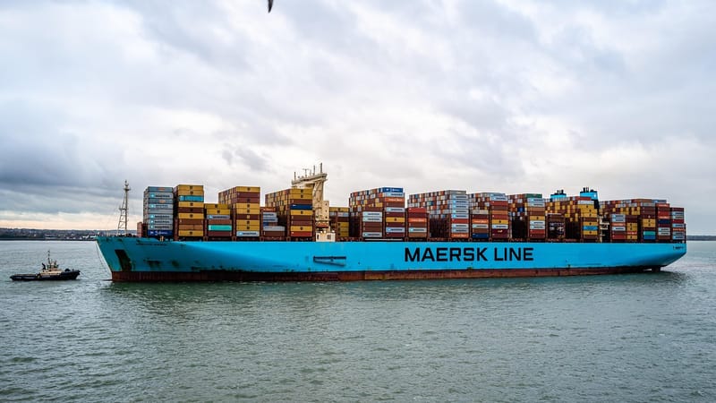 porte conteneurs, cargo, maersk