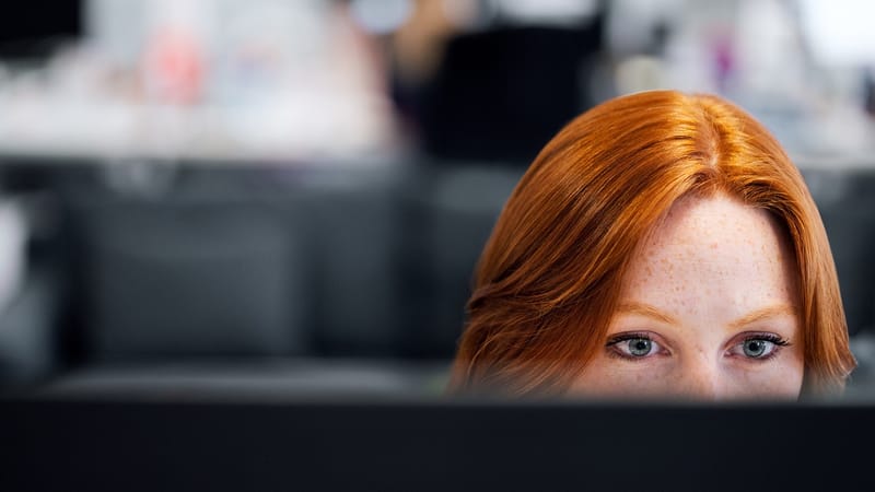 ingénieur, ingénierie, ordinateur, l'informatique, logiciel, bureau, gingembre, roux, les yeux