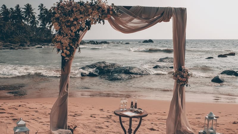 tableau, glass, restaurant, wine, dîner, mariage, drink, lunettes, setting, blanche, fête, dining, luxury, alcohol, plaque, décoration, aliments, empty, reception, napkin, wineglass, banquet, intérieur, fork