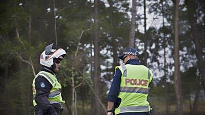 police, officiers, sécurité, droit, application de la loi, uniforme, la criminalité, policier, policiers, urgence, autorité, protéger, protection, patrouille, garder, flic, flics, surveillance, équipe, officier, devoir, policier, policier, policier, policier, policier, policiers, policiers