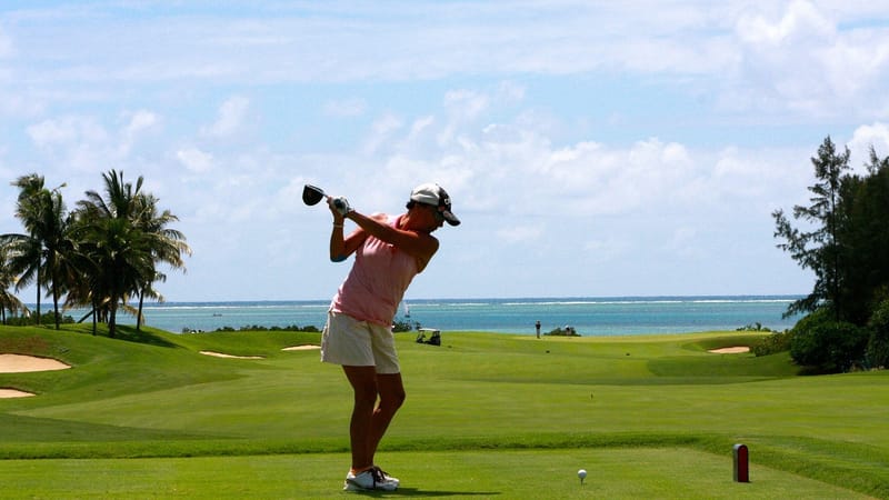 golf, femme, té, clubs de golf, cool, des sports, action, sports de balle, joli, attrayant, anahita, maurice, club de golf, parcours de golf, golf, golf, golf, golf, golf