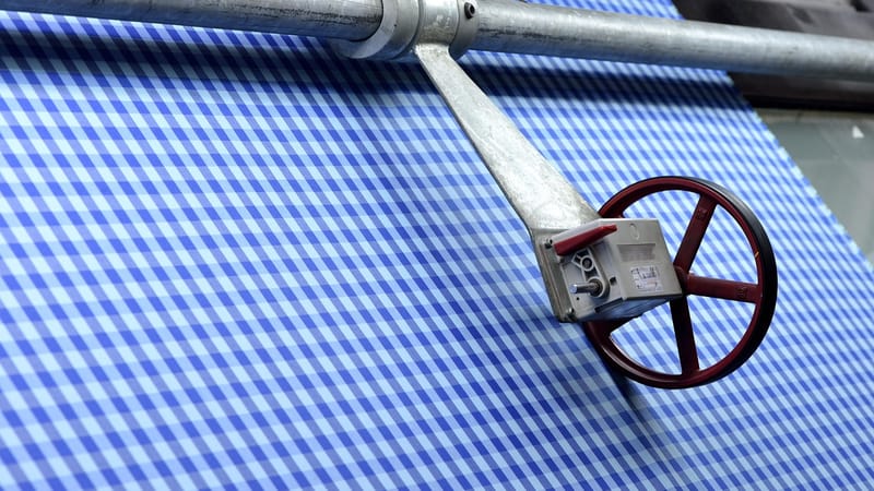 usine, textile, la qualité de l, vêtements, la production, contrôler, employé, industrie, travailler, asiatique, un, machine, vérifier, travail, gens, l'exécution de, mode