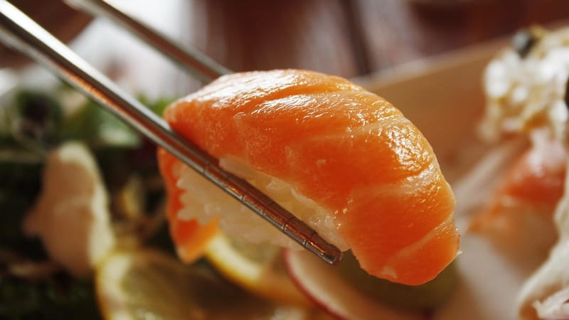 saumon, sushi, le restaurant, restaurant, japonais, plaque, salle à manger, table à manger, alimentaire, sauce soja, épisode, sushi, sushi, sushi, sushi, sushi