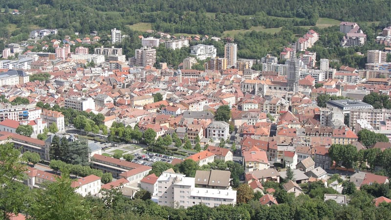 Gap — Vue sur le centre-ville de Gap depuis Puymaure