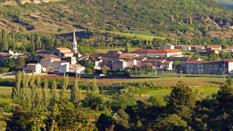 Mirabel — Lussas vue générale