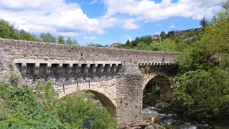 Privas — Pont sur l'Ouvèze en mai 2021