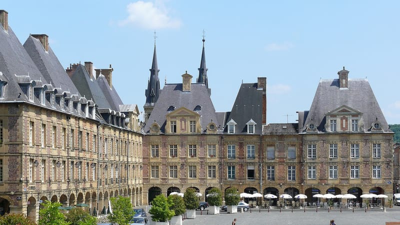 Charleville-Mézières — Charleville place ducale