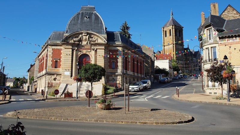 Rethel — Rethel-FR-08-bibliotheque-a1