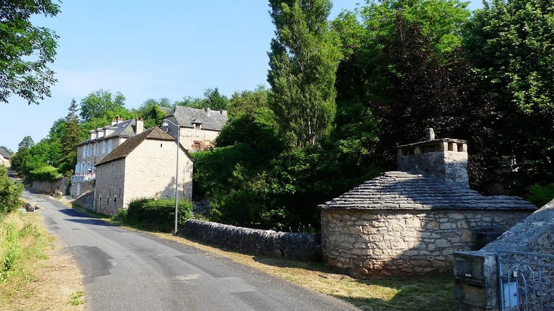 Onet-le-Château — La Loubière Cayssac rue