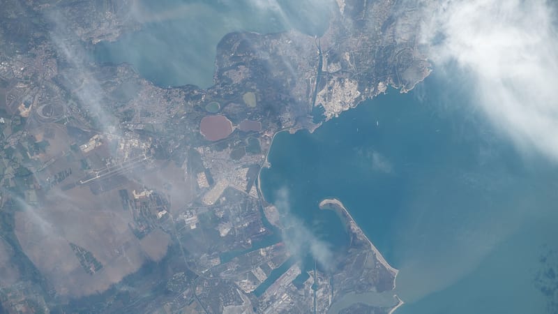 Port-de-Bouc — ISS065-E-82123 - View of Earth