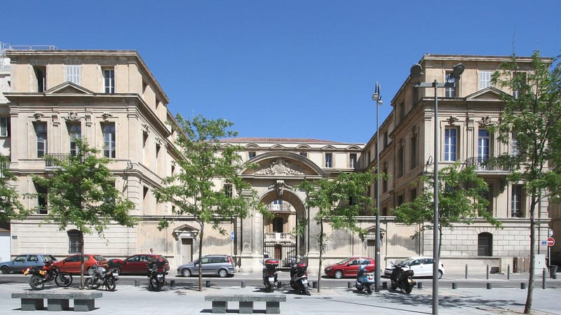 Marseille 2e Arrondissement — Marseille-hôtel-de-police