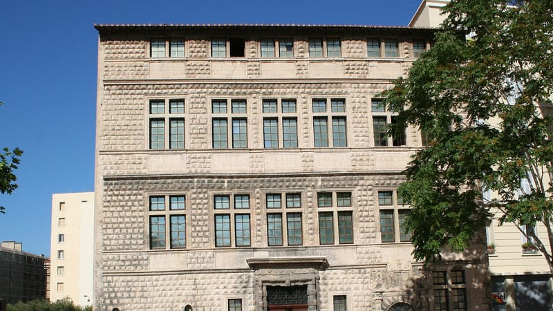 Marseille 2e Arrondissement — Maison diamantée