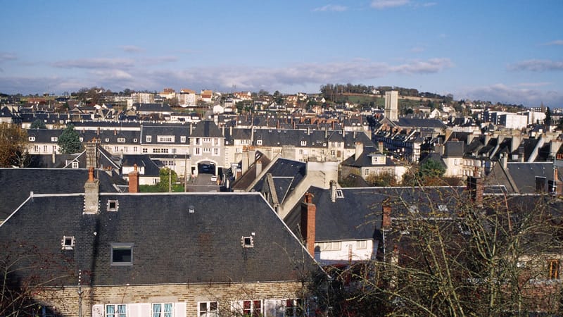 Condé-en-Normandie — Condé-sur-Noireau 01