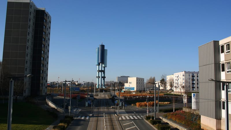Hérouville-Saint-Clair — La place fontaine vue passerelle Hérouville
