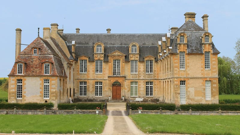 Saint-Pierre-en-Auge — Saint-Pierre-sur-Dives château de Carel