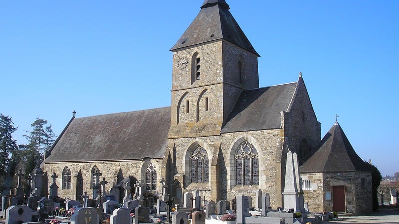 Vire Normandie — FranceNormandieCouloncesEglise