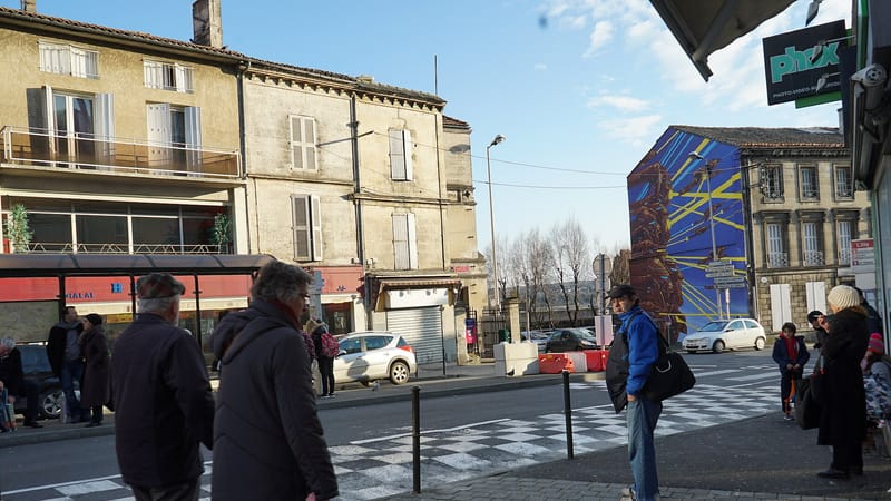 Angoulême — Carrefour rue Montmoreau 44e fest BD 02867