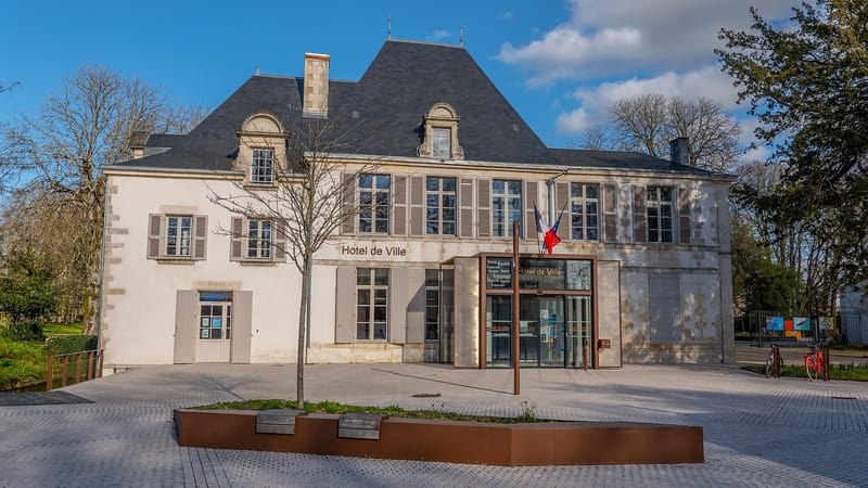 Périgny — Hôtel de Ville ext - Nicolas Gauffreteau (4)