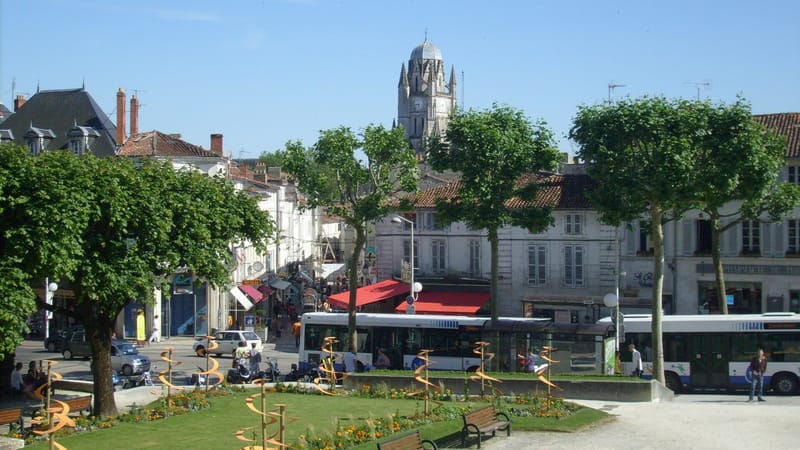 Saintes — Saintes