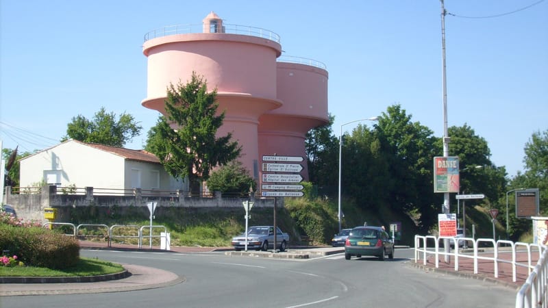 Saintes — Château d'eau de Bellevue