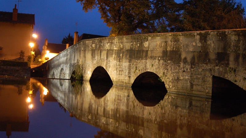 Saint-Amand-Montrond — Pont de pierre - Saint-Amand-Montrond (XVe)