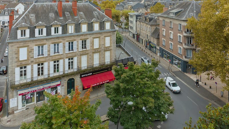 Brive-la-Gaillarde — Brive-la-Gaillarde - Vue du château d'eau - 2