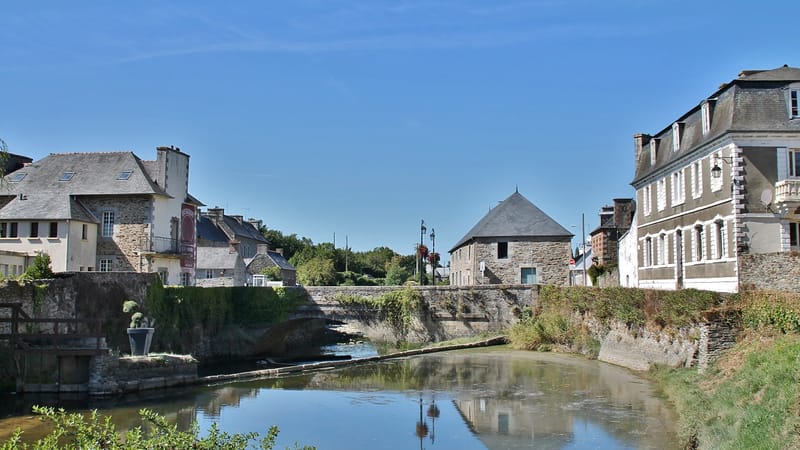La Roche-Jaudy — 111 La Roche Derrien ( 22450 )