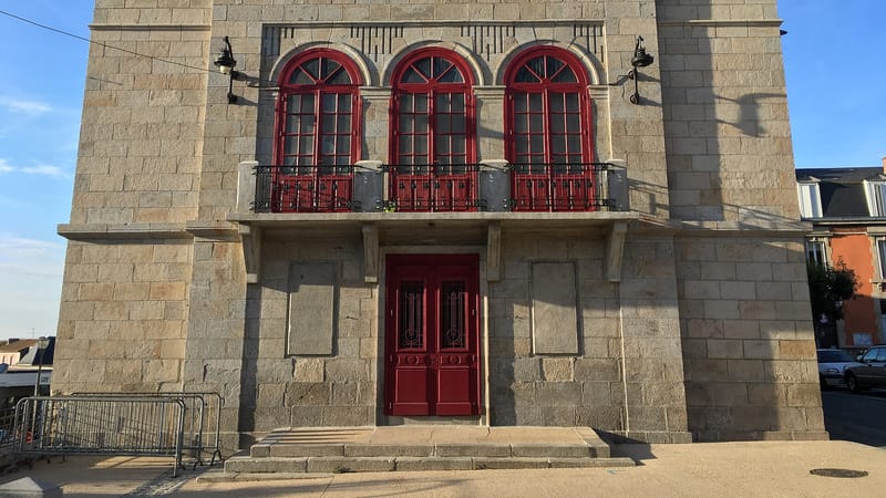 Guéret — Guéret - théâtre à l'italienne - façade