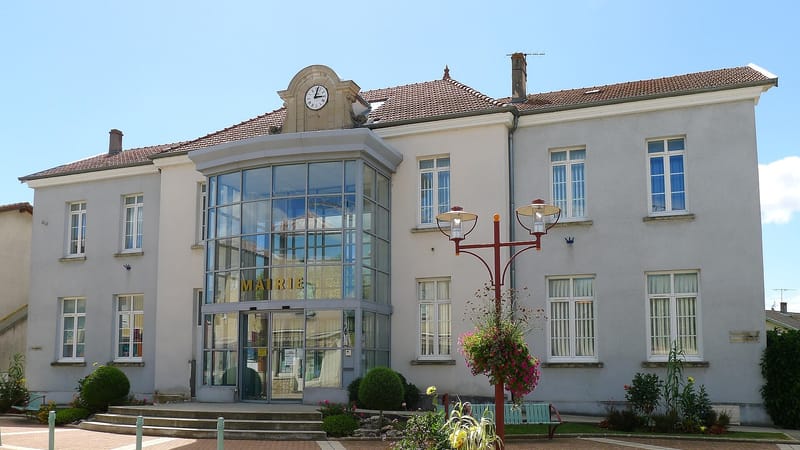 Romans-sur-Isère — Mairie Chatuzange-le-Goubet 2012-08-26-001